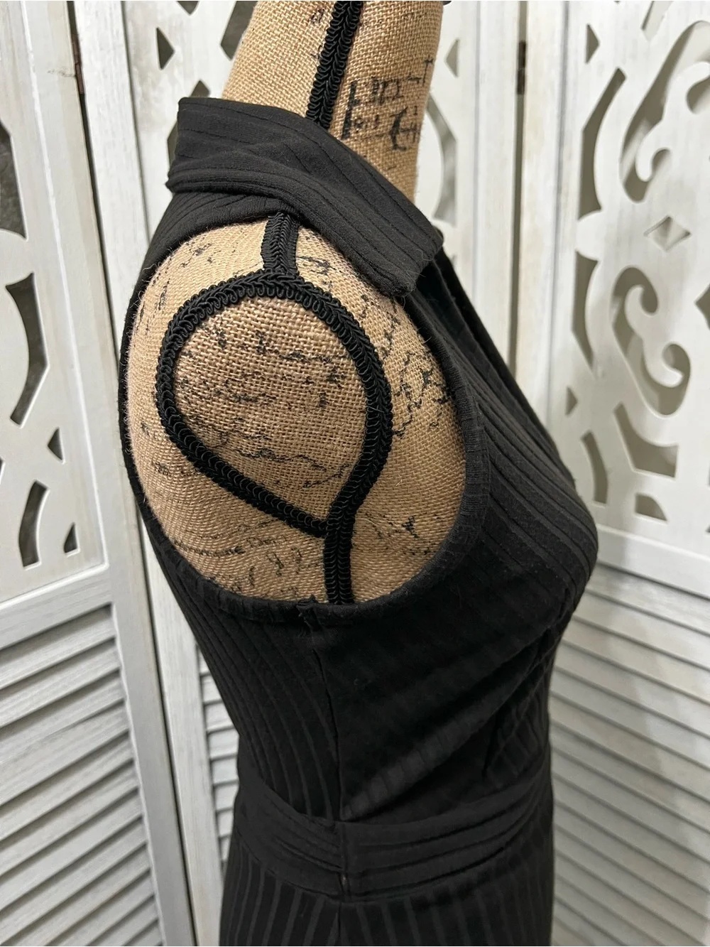 Emprada Sleeveless Black Ribbed Wrap Dress - Picture 8 of 11